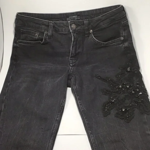 Zara Denim with Embroidered flower and Beads Jeans Size 6 - Picture 7 of 16